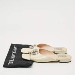 مملوكة مسبقًا حذاء سلايد فلات غوتشي جلد لامع كريم هارلو مقاس 39