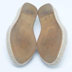 Pre Owned حذاء إسبادريل غوتشي قماش وجلد أبيض مائل للأبيض مع طباعة شعار مقاس 38.5