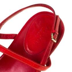 Pre Owned صندل بإصبع غوتشي سير سلسلة جلد أحمر ميتالك مقاس 36