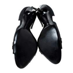 مملوكة مسبقًا Gucci Black Canvas Horsebit D'Orsay Peep Toe Pumps Size 38.5