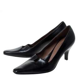Pre Owned Gucci Black Leather Square Toe Pumps Size 34