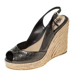 Pre Owned Gucci Metallic Grey GG Patent Leather Slingback Wedges Platform Sandals Size 36
