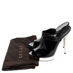 مملوكة مسبقًا صندل سلايد غوتشي جلد أسود لامع مقدمة مفتوحة مقاس 37.5