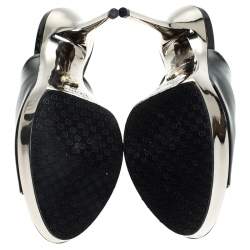 مملوكة مسبقًا صندل سلايد غوتشي جلد أسود لامع مقدمة مفتوحة مقاس 37.5