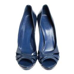 مملوكة مسبقًا Gucci Blue Patent Leather Open Toe Pumps Size 38
