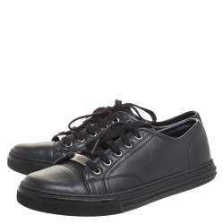 مملوكة مسبقًا Gucci Black Leather Low Top Lace Up Sneakers Size 38