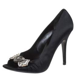 Pre Owned حذاء كعب عالي غوتشي مقدمة مفتوحة مزخرف فيونكة كريستال ساتان أسود مقاس 39