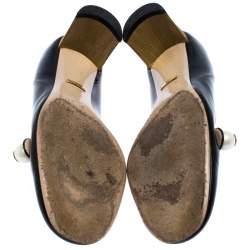 Pre Owned حذاء كعب عالي غوتشي Mary Jane تفاصيل لؤلؤ جلد لامع أسود مقاس 40.5