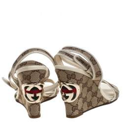 Pre Owned صندل غوتشي سير كاحل كعب روكي سير متعاكس كانفاس GG بيج مقاس 40