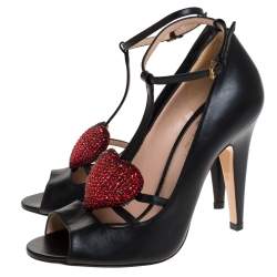 Pre Owned Gucci Black Leather Molina Crystal Heart T Strap Pumps Size 36.5