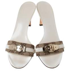 Pre Owned Gucci White GG Canvas Buckle Detail Slide Sandals Size 38