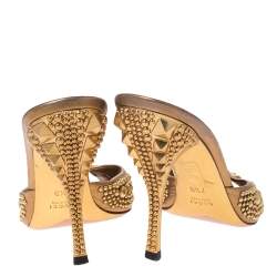 Pre Owned Gucci Metallic Gold Studded Leather Peep Toe Slide Mules Size 38.5