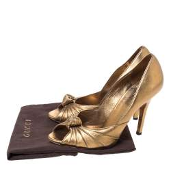 Pre Owned Gucci Metallic Gold Leather Knot Peep Toe Pumps Size 37.5