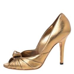 Pre Owned Gucci Metallic Gold Leather Knot Peep Toe Pumps Size 37.5