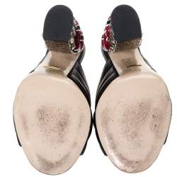 Pre Owned صندل سلايد غوتشي كانفاس أسود ثعبان مزخرف هورسبيت مقاس 38.5