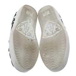 مملوكة مسبقًا حذاء غوتشي جلد فضي ميتاليك مطرز بعنق مرتفع مقاس 37