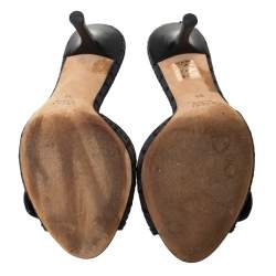 مملوكة مسبقًا صندل غوتشي بمقدمة مفتوحة و مزين بهورسبيت كانفاس أسود مقاس 35