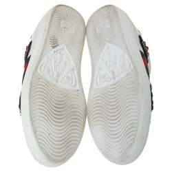 مملوكة مسبقًا حذاء رياضي غوتشي "آيس" بطراز منخفض من أعلى و مزين بحلية سهم جلد أبيض مقاس 37