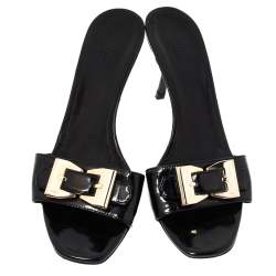 Pre Owned Gucci Black Patent Double Buckle Detail Slides Size 38