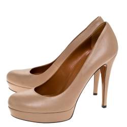 مملوكة مسبقًا Gucci Beige Leather Charlotte Platform Pumps Size 38.5
