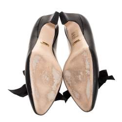 مملوكة مسبقًا حذاء كعب عالى غوتشى بريث زخرفة فيونكة جى جى تفاصيل قصة جلد أسود مقاس 39.5