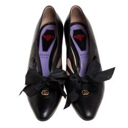 مملوكة مسبقًا حذاء كعب عالى غوتشى بريث زخرفة فيونكة جى جى تفاصيل قصة جلد أسود مقاس 39.5