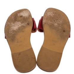 مملوكة مسبقًا Gucci Red Fringe Leather Horsebit Slide Sandals Size 38