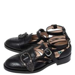 مملوكة مسبقًا Gucci Black Brogue Leather Queercore Ankle Strap Flats Size 39.5