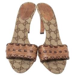مملوكة مسبقًا صندل سلايد غوتشي كانفاس جي جي وجلد بني مقاس 37