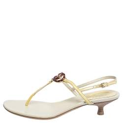 مملوكة مسبقًا Gucci Cream Patent Leather GG Interlocking Kitten Heel Thong Flat Sandals Size 36.5