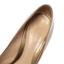 Pre Owned حذاء كعب عالي غوتشي مقدمة مفتوحة هورسبيت جلد لامع منقوش ذهبي مقاس 37