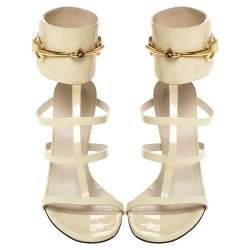 مملوكة مسبقًا صندل غوتشي أورسولا هورسبيت غلادياتور جلد لامع كريمي مقاس 37