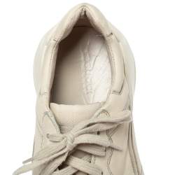 مملوكة مسبقًا حذاء رياضي غوتشي رهيتون منخفض من أعلى جلد بيج مقاس 40