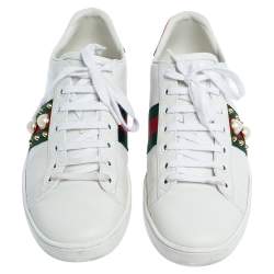 مملوكة مسبقًا Gucci White Leather Web Detail New Ace Faux Pearl Embellished Low Top Sneakers Size 40