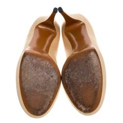 Pre Owned Gucci Beige Leather Pumps Size 38.5