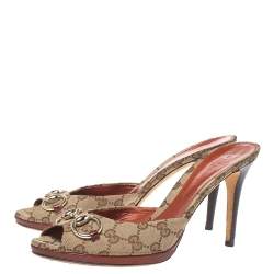 Pre Owned Gucci Beige/Brown GG Canvas And Leather Horsebit Peep Toe Sandals Size 41
