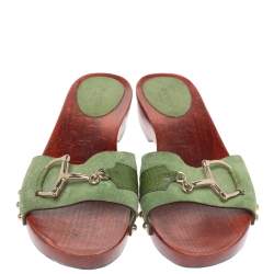 مملوكة مسبقًا Gucci Green Suede And Leather Icon Bit Clogs Size 40.5