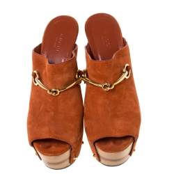 مملوكة مسبقًا Gucci Brown Suede Horsebit Open Toe Platform Mules Size 39.5