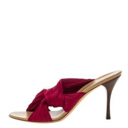 Pre Owned Gucci Pink Pleated Fabric Slide Sandals Size 41