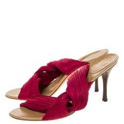 Pre Owned Gucci Pink Pleated Fabric Slide Sandals Size 41