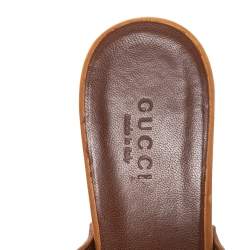 مملوكة مسبقًا صندل كلوغ غوتشي مقدمة مفتوحة نعل سميك هورسبيت جلد بني مقاس 37