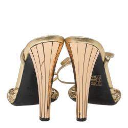 Pre Owned Gucci Metallic Gold Leather Strappy Tiger Charm Embellished Ankle Strap Sandals Size 38