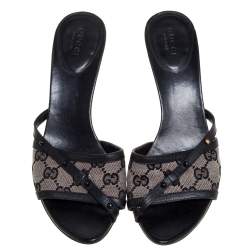 Pre Owned Gucci Beige/Black GG Canvas And Stud Embellished Leather Slide Sandals Size 37.5