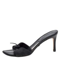 مملوكة مسبقًا Gucci Black GG Canvas Slide Sandals Size 36