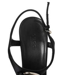 مملوكة مسبقًا صندل غوتشي سير حرف تي مزخرف كريستال و مقدمة مفتوحة ساتان أسود مقاس 37