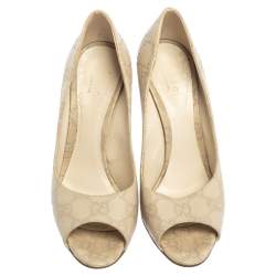 Pre Owned حذاء كعب عالي غوتشي مقدمة مفتوحة جلد غوتشيسيما أبيض مقاس 37.5