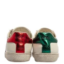 مملوكة مسبقًا حذاء رياضي غوتشي "ايس" منخفض من أعلى ويب نحلة جلد أبيض مقاس 36.5