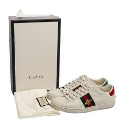 مملوكة مسبقًا حذاء رياضي غوتشي "ايس" منخفض من أعلى ويب نحلة جلد أبيض مقاس 36.5