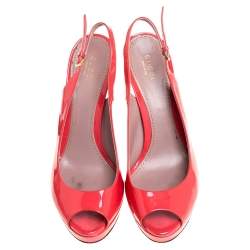 Pre Owned Gucci Coral Patent Leather Peep Toe Slingback Sandals Size 39