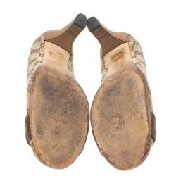مملوكة مسبقًا Gucci Beige/Brown GG Canvas Interlocking Pumps Size 38.5